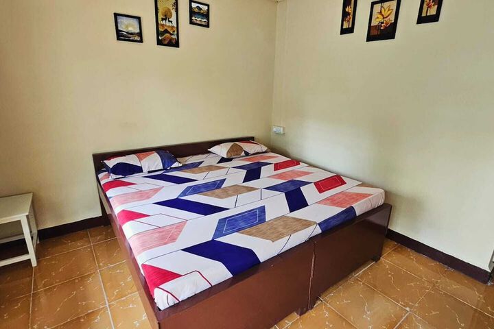 Room 2 of 30
