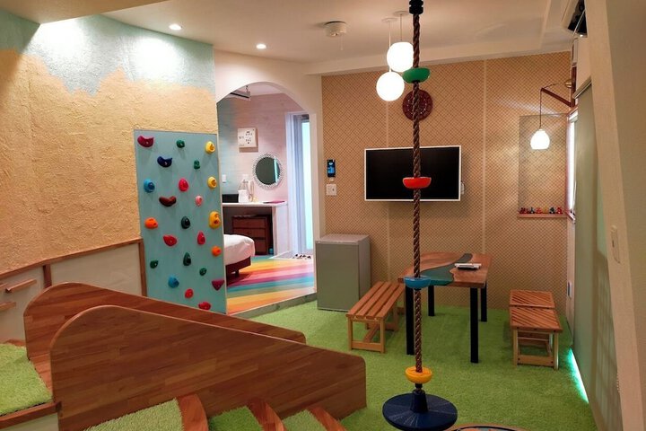 Room 25 of 57