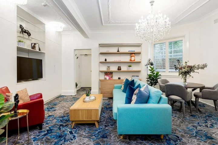 1BR Beautiful Art Deco Apt in Elizabeth Baysydney