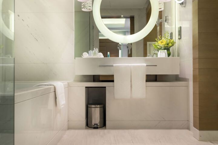 Room 85 of 135