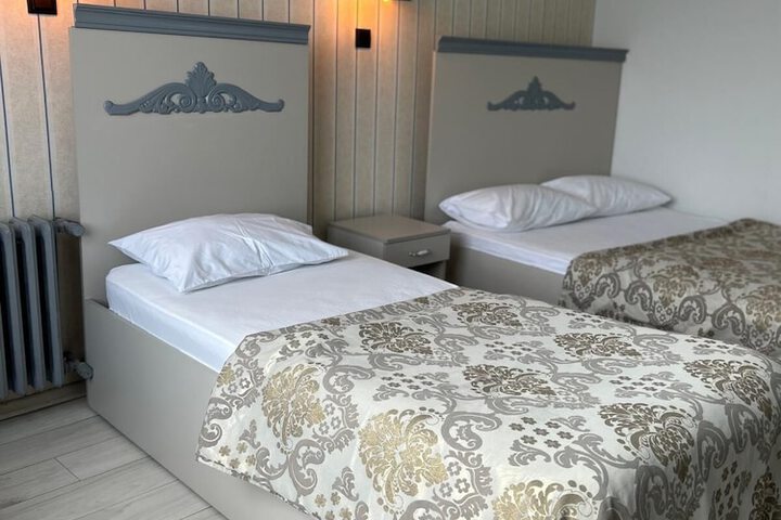 Room 8 of 39