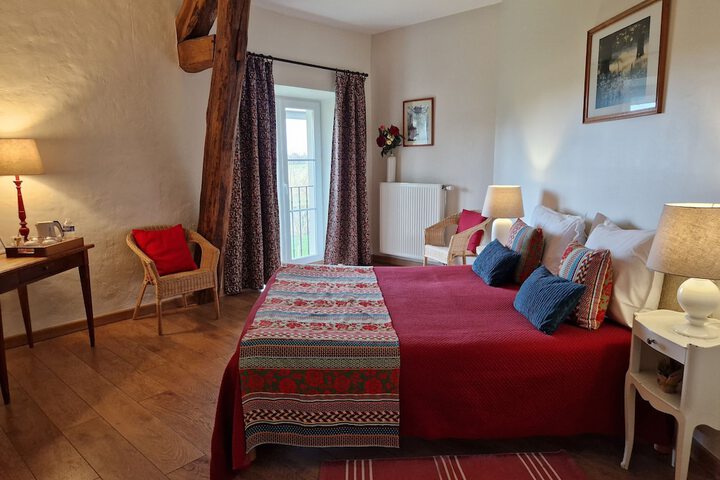 Room 4 of 35