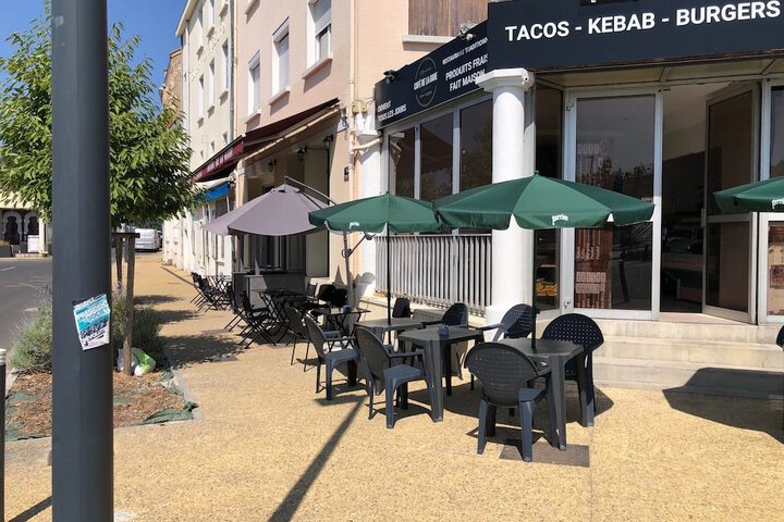 Terrace/Patio 4 of 11