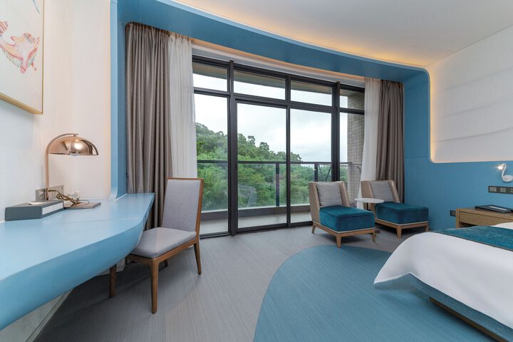Room 8 of 27