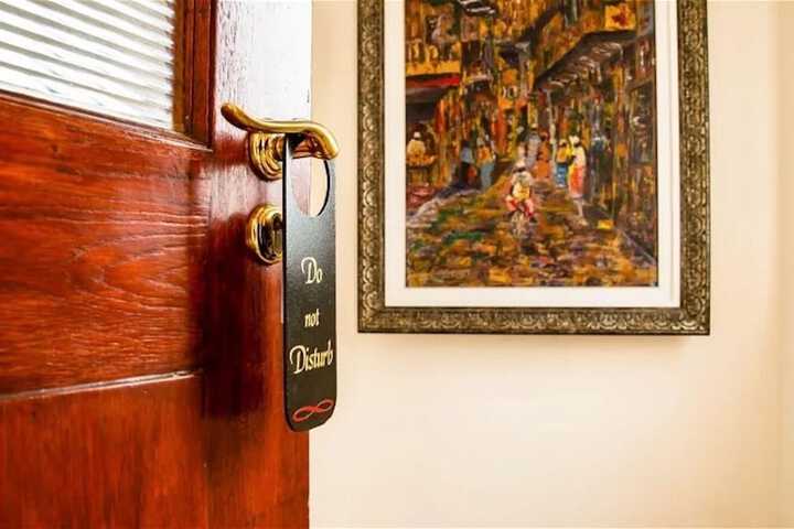 Room 82 of 192