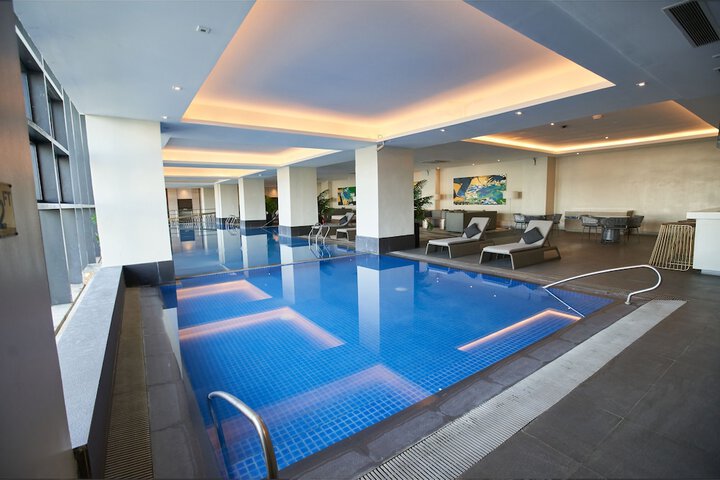 Pool 81 of 156
