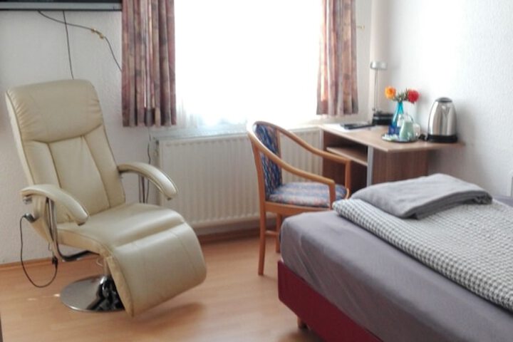 Room 16 of 45
