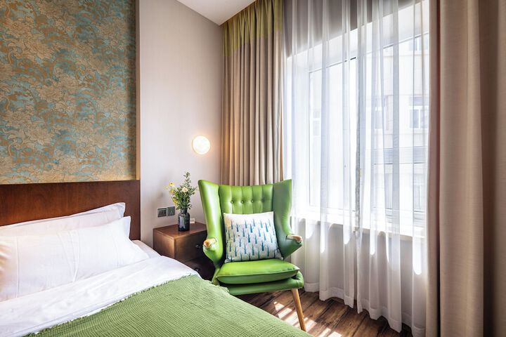 Room 46 of 91