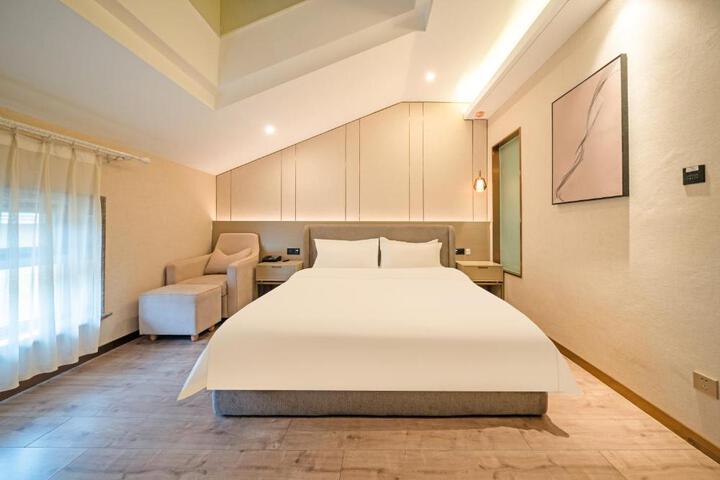 Ibis Styles Changbai Mountain North Slope Distribution Center