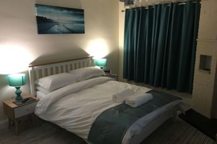 Room 17 of 29