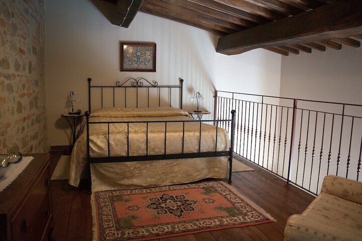 Room 25 of 64