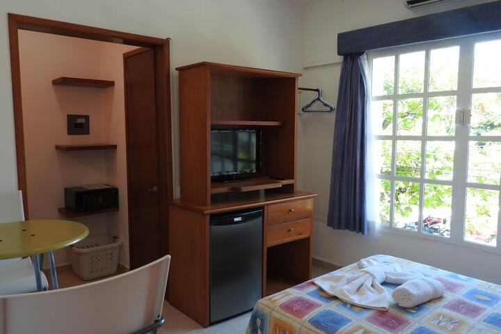 Room 35 of 74