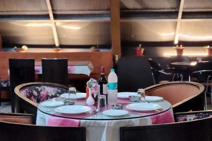 Dining 148 of 174