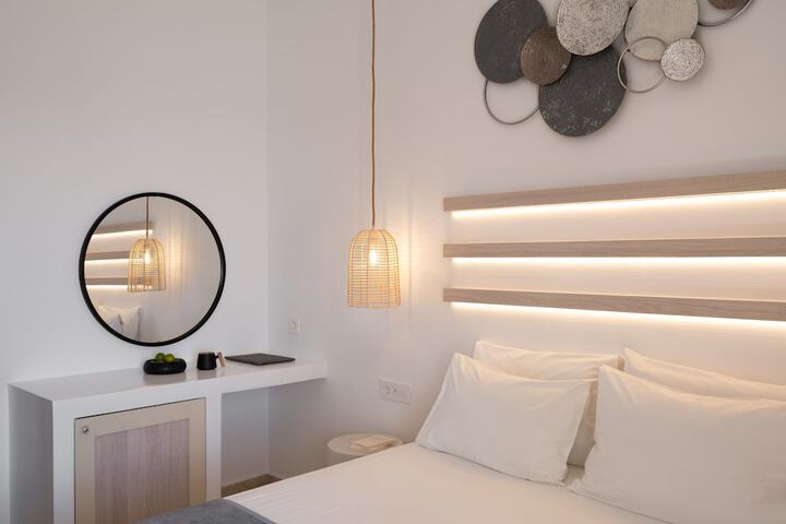 Room 10 of 82