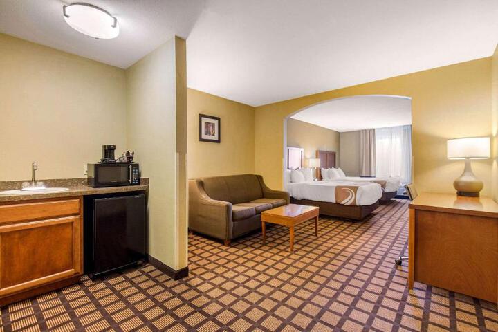 Double Accessible King Size Bed (6 of 16)