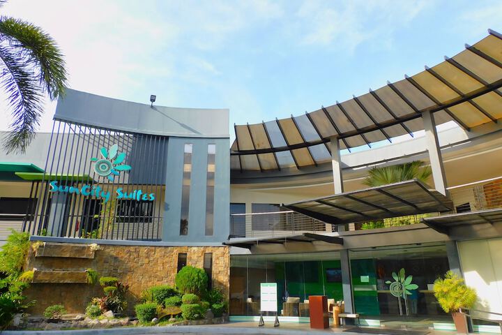 Exterior of Sun City Suites