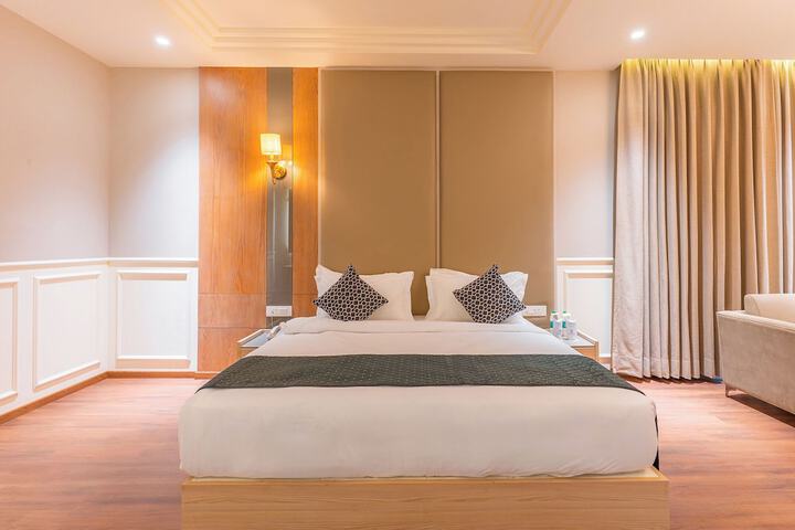 Room 27 of 61