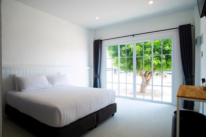 Room 2 of 26