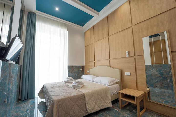 Room 16 of 309