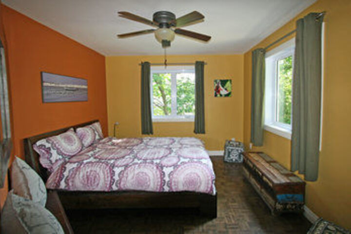 Room 9 of 19