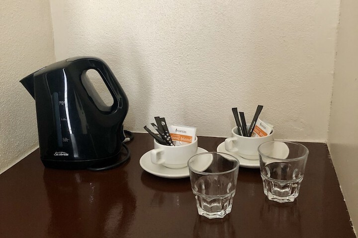 Breakfast/Coffee Service 12 of 26