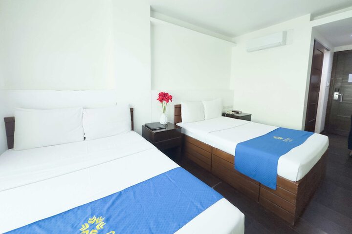 Room 10 of 46