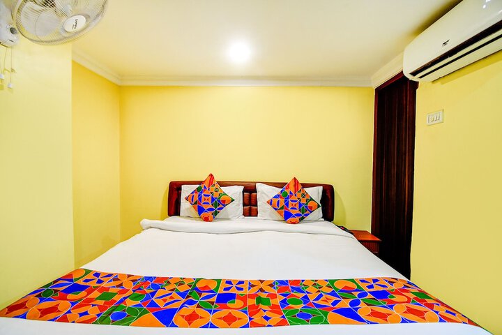 Room 29 of 38