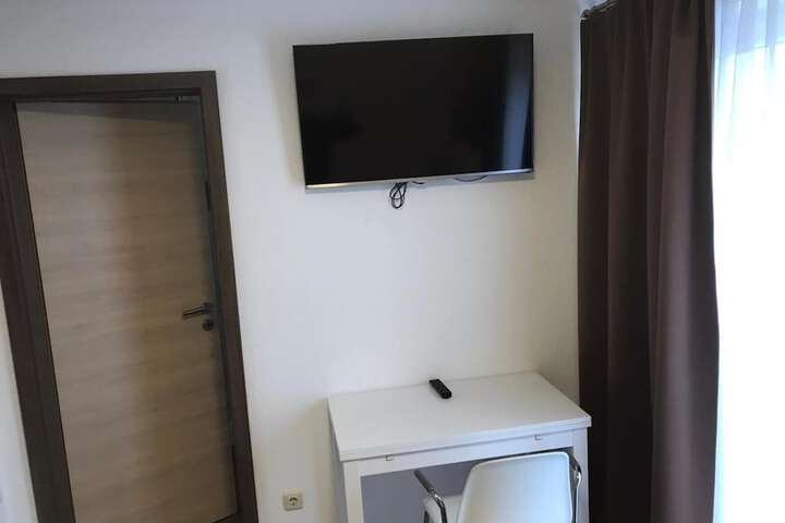 Room 7 of 47