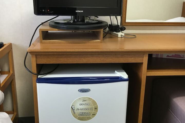 Mini-refrigerator
