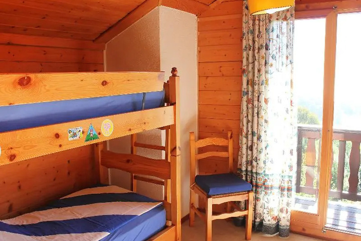 Room 3 of 13