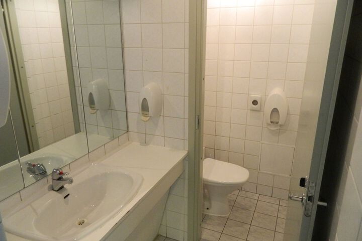Room 44 of 56
