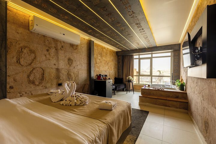 Room 45 of 112