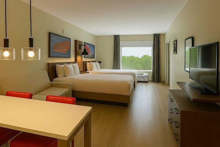 Room 4 of 13