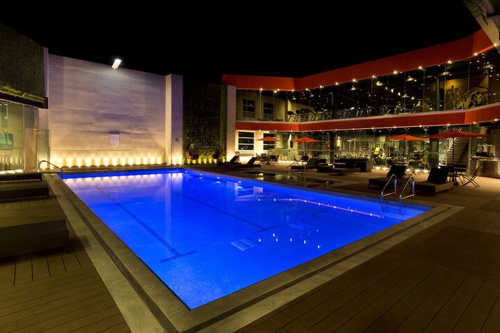 Pool Hotel