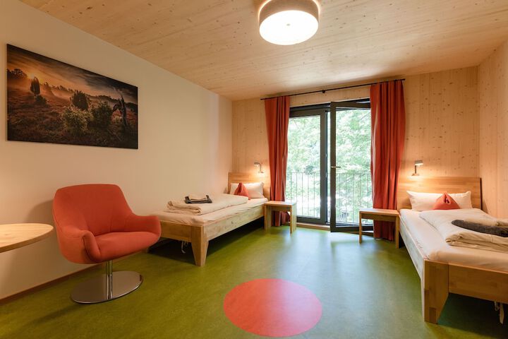 Room 13 of 48