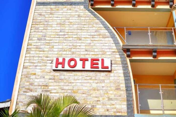 Hotel 11 of 12
