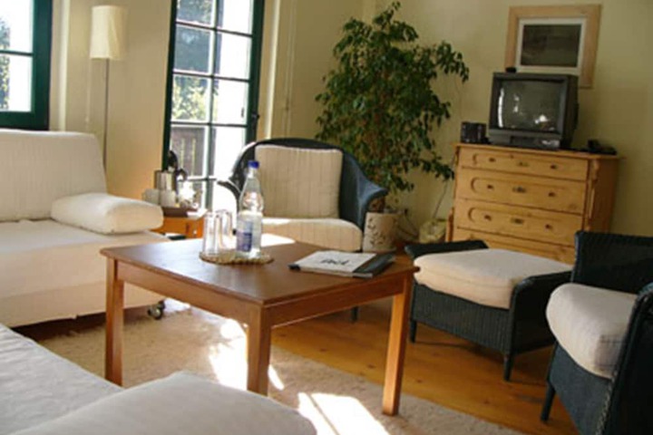 Room 4 of 44