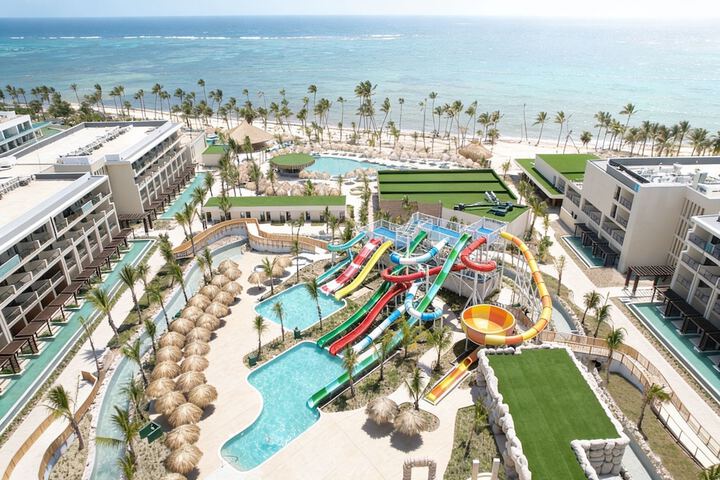 Serenade Caribe Club Family Beach Resort – All Inclusive