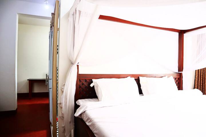 Room 14 of 29