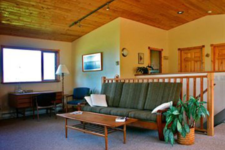 Room 15 of 18