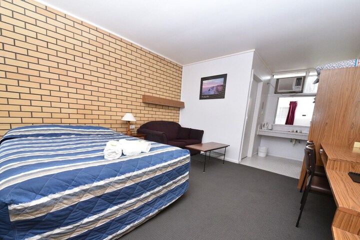 Room 9 of 61