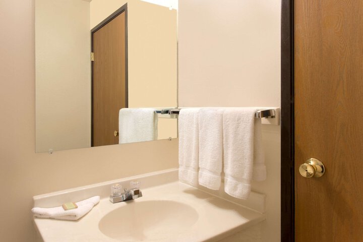 Room 20 of 32