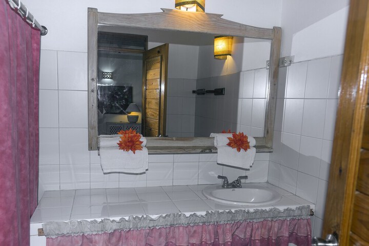 Room 10 of 22