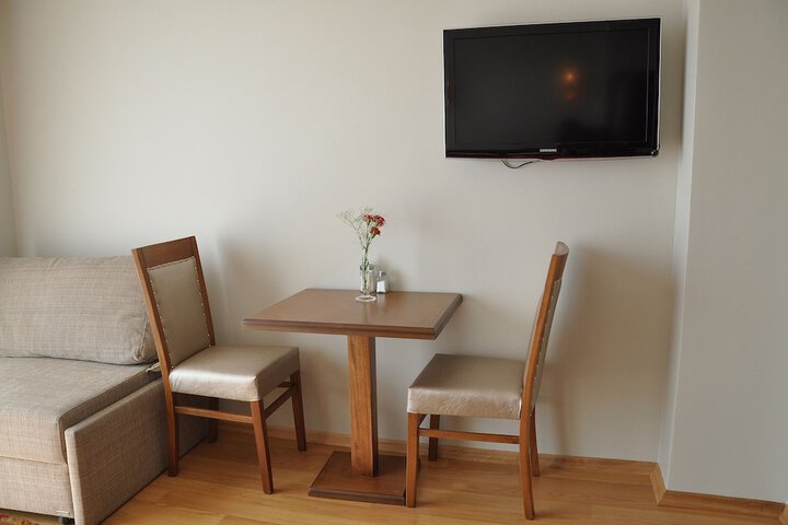 Room 18 of 26
