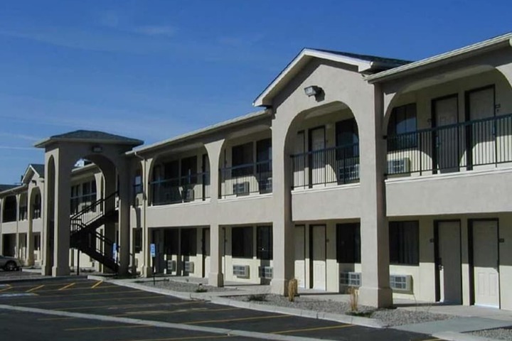 Hotel 7 of 8