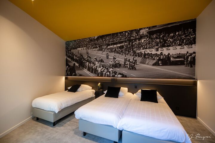 Room 5 of 25