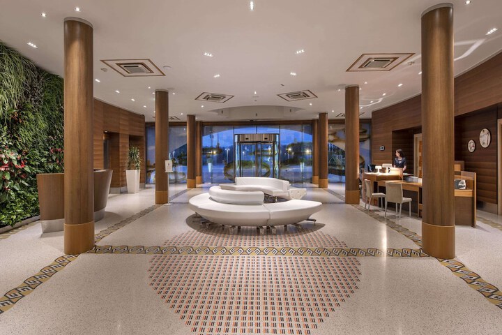 Guest Lobby
