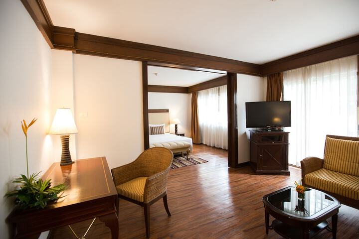 Room 6 of 50