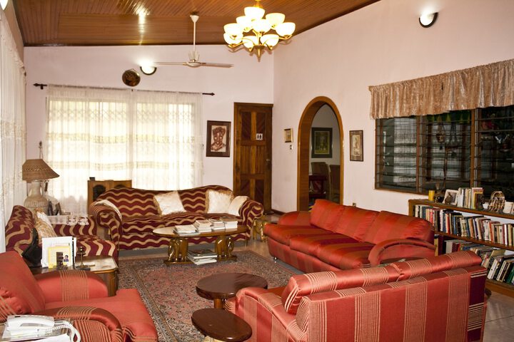 Guest Lobby