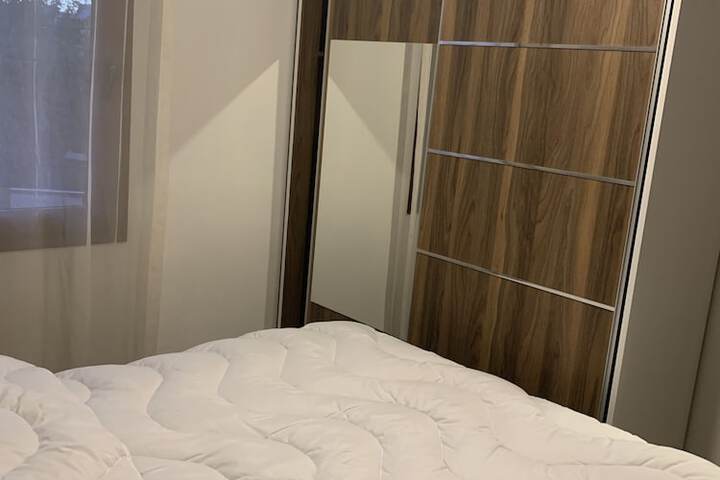 Room 16 of 159